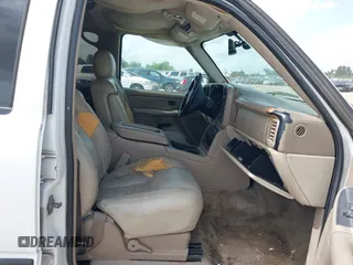 2005 Chevrolet Tahoe Z71 z VIN 1GNEC13T65R149919, wystawiony jako IAAI lot #42656968 z przebiegiem 331 303 mil mil oraz . Historia ofert i sprzedaży dostępna na DreamBid. Obrazek 5.