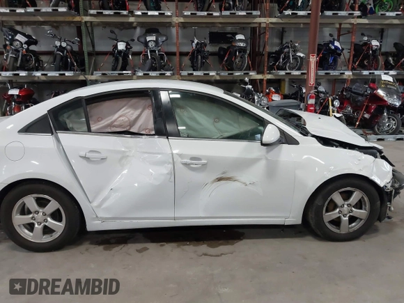 2014 Chevrolet Cruze 1LT with VIN 1G1PC5SB2E7182213, listed as a IAAI auction lot 40787686 with 129,882 mi miles and . Bid and sale history available at DreamBid. Image 13.