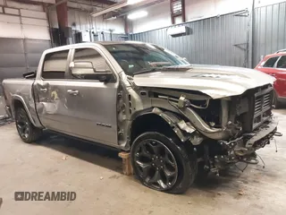 2022 Ram 1500 Limited z VIN 1C6SRFHM1NN211394, wystawiony jako IAAI lot #42052416 z przebiegiem 28 881 mil mil oraz . Historia ofert i sprzedaży dostępna na DreamBid. Obrazek 6.