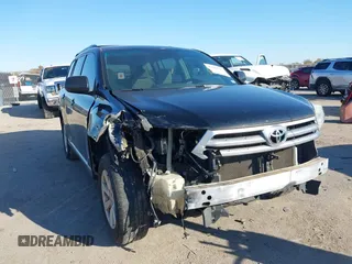 2013 Toyota Highlander with VIN 5TDZA3EH0DS041350, listed as a IAAI auction lot 41016547 with 183,293 mi miles and . Bid and sale history available at DreamBid. Image 1.