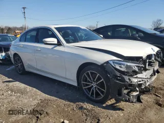 2020 BMW 3 Series 330i xDrive with VIN 3MW5R7J01L8B10114, listed as a Copart auction lot 44727255 with 61,671 mi miles and Non Repairable. Bid and sale history available at carsss.com. Image 4.