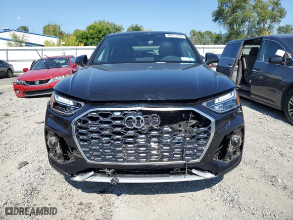 2023 Audi Q5 Sportback S line Premium Plus with VIN WA15AAFYXP2108382, listed as a Copart auction lot 70910494 with 25,081 mi miles and Salvage Title. Bid and sale history available at carsss.com. Image 5.