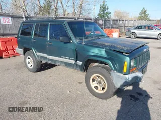 2001 Jeep Cherokee Sport with VIN 1J4FF48S81L591128, listed as a IAAI auction lot 42015092 with 274,638 mi miles. Bid and sale history available at carsss.com. Image 1.