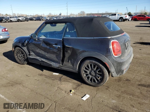 2019 MINI Convertible Cooper S с VIN WMWWG9C57K3E40624, выставлен на аукционе Copart как лот 83236894 с пробегом 44 900 миль миль и Списание • Salvage title. История ставок и продаж доступна на DreamBid. Изображение 2.