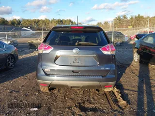 2016 Nissan Rogue SV with VIN KNMAT2MV6GP734169, listed as a IAAI auction lot 41112001 with 243,883 mi miles. Bid and sale history available at carsss.com. Image 17.