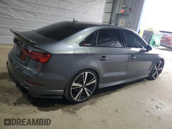 2018 Audi RS 3 z VIN WUABWGFF7J1904308, wystawiony jako Copart lot #49992915 z przebiegiem 45 513 mil mil oraz Szkoda całkowita • Salvage title. Historia ofert i sprzedaży dostępna na DreamBid. Obrazek 3.