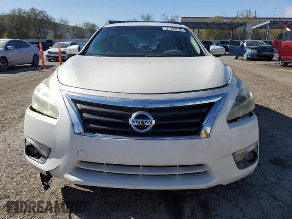 2014 Nissan Altima SV with VIN 1N4AL3AP9EC408579, listed as a Copart auction lot 51187825 with 147,313 mi miles and Salvage Title. Bid and sale history available at DreamBid. Image 5.