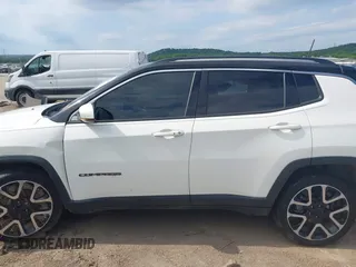 2018 Jeep Compass Limited with VIN 3C4NJDCBXJT298469, listed as a IAAI auction lot 42393665 with 61,589 mi miles and . Bid and sale history available at DreamBid. Image 14.