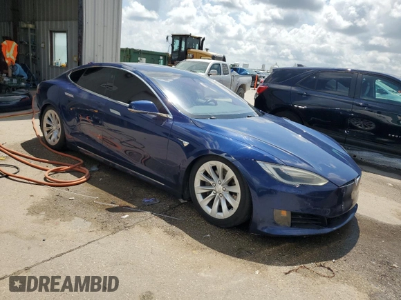 2017 Tesla Model S 60 с VIN 5YJSA1E14HF185924, выставлен на аукционе Copart как лот 57101065 с пробегом 68 268 миль миль и На запчасти • Non repairable. История ставок и продаж доступна на DreamBid. Изображение 4.