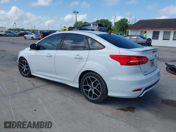 2016 Ford Focus SE with VIN 1FADP3F2XGL356462, listed as a IAAI auction lot 41941656 with 85,904 mi miles. Bid and sale history available at carsss.com. Image 3.