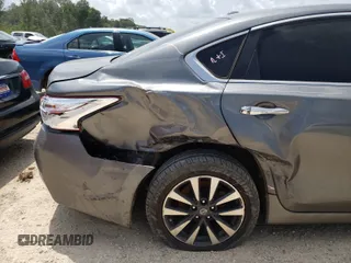 2017 Nissan Altima SV with VIN 1N4AL3AP4HC231153, listed as a Copart auction lot 72575824 with 113,092 mi miles and Salvage Title. Bid and sale history available at carsss.com. Image 9.