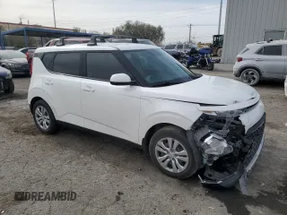 2022 Kia Soul LX with VIN KNDJ23AU2N7834660, listed as a Copart auction lot 42540655 with 13,057 mi miles and Salvage Title. Bid and sale history available at carsss.com. Image 4.