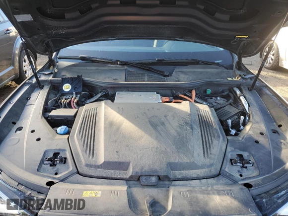 2024 Audi Q8 e-tron Premium z VIN WA14AAGE5RB042214, wystawiony jako Copart lot #81625384 z przebiegiem 20 296 mil mil oraz Szkoda całkowita • Salvage title. Historia ofert i sprzedaży dostępna na DreamBid. Obrazek 12.