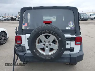 2015 Jeep Wrangler Sport с VIN 1C4AJWAG6FL692935, выставлен на аукционе IAAI как лот 42191108 с пробегом 183 400 миль миль и . История ставок и продаж доступна на DreamBid. Изображение 17.