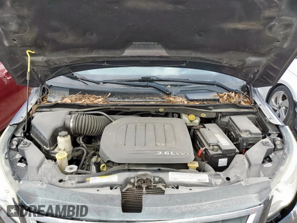 2012 Volkswagen Routan SE with VIN 2C4RVABG4CR390524, listed as a Copart auction lot 63058185 with 146,380 mi miles and Salvage title. Bid and sale history available at DreamBid. Image 12.