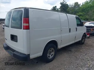 2005 Chevrolet Express Cargo with VIN 1GCFG15X951101878, listed as a IAAI auction lot 42218005 with 374,603 mi miles and . Bid and sale history available at DreamBid. Image 4.