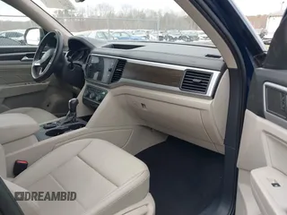 2021 Volkswagen Atlas SE with VIN 1V2JP2CA1MC548186, listed as a IAAI auction lot 41209054 with 99,071 mi miles and . Bid and sale history available at DreamBid. Image 5.