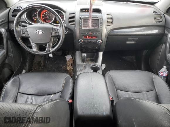 2013 Kia Sorento SX with VIN 5XYKWDA2XDG319582, listed as a Copart auction lot 89189065 with 200,976 mi miles and Salvage Title. Bid and sale history available at carsss.com. Image 8.