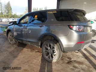 2018 Land Rover Discovery Sport HSE with VIN SALCR2RX5JH758958, listed as a IAAI auction lot 41231088 with 47,202 mi miles. Bid and sale history available at carsss.com. Image 3.