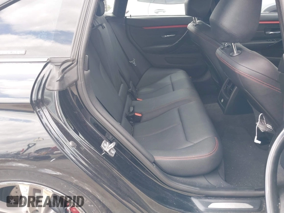 2015 BMW 4 Series 428i xDrive с VIN WBA4A7C55FD414405, выставлен на аукционе IAAI как лот 39159752 с пробегом 121 009 миль миль и . История ставок и продаж доступна на DreamBid. Изображение 8.