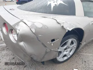 1998 Chevrolet Corvette z VIN 1G1YY22G6W5130421, wystawiony jako IAAI lot #42352420 z przebiegiem 179 148 mil mil oraz . Historia ofert i sprzedaży dostępna na DreamBid. Obrazek 18.
