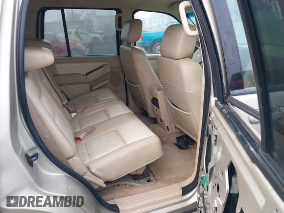 2006 Ford Explorer Limited with VIN 1FMEU75856UB40771, listed as a IAAI auction lot 41640477 with 279,062 mi miles and . Bid and sale history available at DreamBid. Image 8.