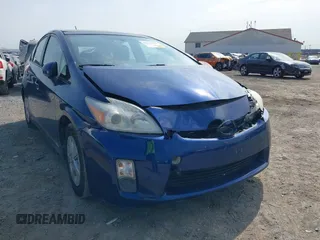 2010 Toyota Prius II with VIN JTDKN3DU0A5228383, listed as a IAAI auction lot 41759951 with 166,732 mi miles. Bid and sale history available at carsss.com. Image 6.