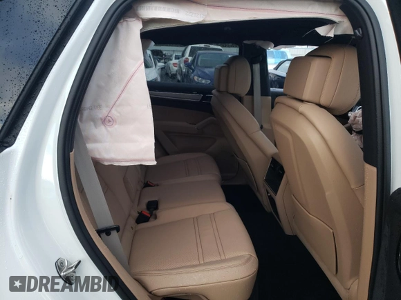 2022 Porsche Cayenne z VIN WP1AA2AY4NDA06206, wystawiony jako Copart lot #70961832 z przebiegiem Nie podano mil oraz . Historia ofert i sprzedaży dostępna na DreamBid. Obrazek 10.