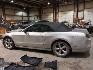 2012 Ford Mustang V6 with VIN 1ZVBP8EM9C5212396, listed as a IAAI auction lot 41398592 with 91,024 mi miles and . Bid and sale history available at carsss.com. Image 14.