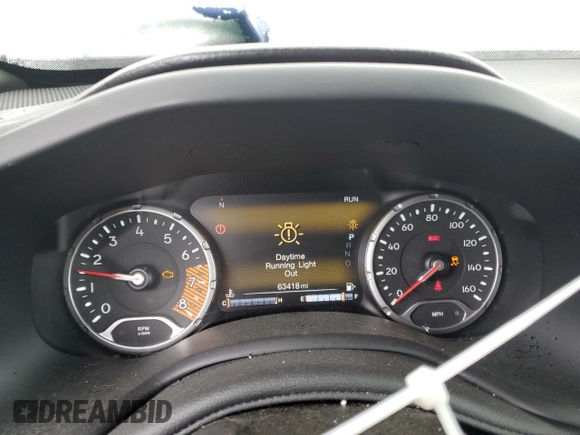 2022 Jeep Renegade Altitude z VIN ZACNJDE19NPN68225, wystawiony jako Copart lot #49124715 z przebiegiem 63 418 mil mil oraz Szkoda całkowita • Salvage title. Historia ofert i sprzedaży dostępna na DreamBid. Obrazek 9.