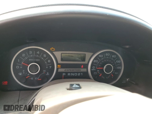 2006 Ford Expedition Eddie Bauer with VIN 1FMFU18576LA39126, listed as a Copart auction lot 69928534 with 197,131 mi miles and Salvage Title. Bid and sale history available at carsss.com. Image 9.