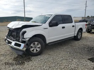 2018 Ford F-150 XL with VIN 1FTEW1CB8JFC30701, listed as a Copart auction lot 43772675 with 109,440 mi miles and Salvage Title. Bid and sale history available at carsss.com. Image 1.