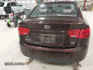 2010 Kia Forte EX z VIN KNAFU4A28A5811732, wystawiony jako IAAI lot #42038492 z przebiegiem 176 178 mil mil oraz . Historia ofert i sprzedaży dostępna na DreamBid. Obrazek 16.
