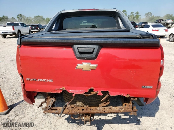 2008 Chevrolet Avalanche LTZ with VIN 3GNFK123X8G181138, listed as a Copart auction lot 70577774 with 135,290 mi miles and Salvage Title. Bid and sale history available at carsss.com. Image 6.