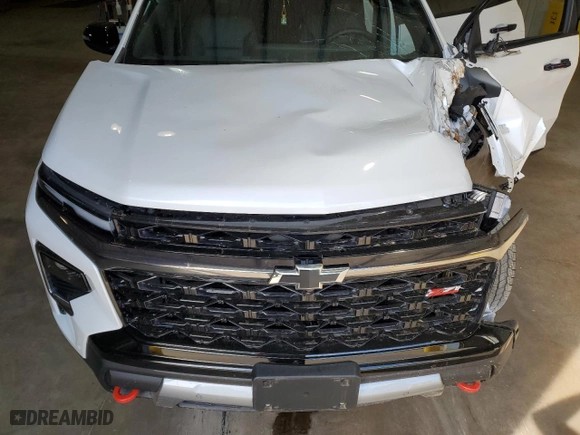 2024 Chevrolet Traverse AWD Z71 with VIN 1GNEVJKS3RJ221229, listed as a Copart auction lot 50611415 with 0 mi miles and Salvage Title. Bid and sale history available at carsss.com. Image 14.