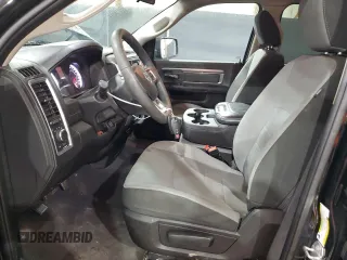 2024 Ram 1500 SLT z VIN 1C6RR7GG9RS148214, wystawiony jako Copart lot #42574465 z przebiegiem 11 548 mil mil oraz Czysty tytuł • Clean title. Historia ofert i sprzedaży dostępna na DreamBid. Obrazek 7.