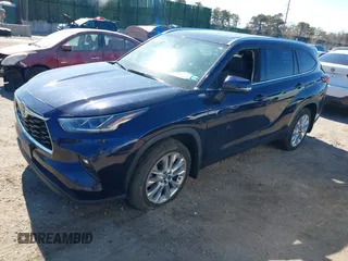 2023 Toyota Highlander L with VIN 5TDKDRBH6PS035508, listed as a IAAI auction lot 41681365 with 17,879 mi miles and . Bid and sale history available at DreamBid. Image 17.