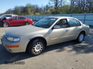 1999 Nissan Maxima GXE z VIN JN1CA21D8XM403253, wystawiony jako Copart lot #55877675 z przebiegiem 61 019 mil mil oraz Czysty tytuł • Clean title. Historia ofert i sprzedaży dostępna na DreamBid. Obrazek 1.