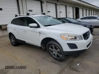 2013 Volvo XC60 T6 with VIN YV4902DZXD2462102, listed as a Copart auction lot 61441065 with 165,556 mi miles and Salvage title. Bid and sale history available at DreamBid. Image 4.