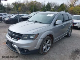 2017 Dodge Journey Crossroad Plus with VIN 3C4PDCGG6HT501951, listed as a IAAI auction lot 40921674 with 164,830 mi miles. Bid and sale history available at carsss.com. Image 2.
