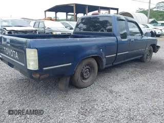 1994 Toyota Pickup z VIN JT4VN93D4R5043301, wystawiony jako IAAI lot #41970473 z przebiegiem 286 005 mil mil oraz . Historia ofert i sprzedaży dostępna na DreamBid. Obrazek 4.