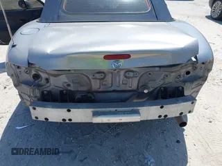 2003 Mazda MX-5 Miata Cloth with VIN JM1NB353930311340, listed as a IAAI auction lot 42145967 with 194,740 mi miles and . Bid and sale history available at DreamBid. Image 6.