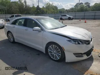 2015 Lincoln MKZ with VIN 3LN6L2GK7FR607330, listed as a Copart auction lot 52520855 with 33,743 mi miles and Salvage title. Bid and sale history available at DreamBid. Image 4.