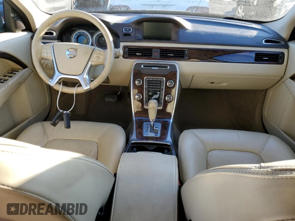 2012 Volvo XC70 T6 with VIN YV4902BZ5C1124355, listed as a Copart auction lot 82923854 with 141,243 mi miles and Salvage Title. Bid and sale history available at DreamBid. Image 8.