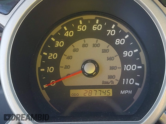 2004 Toyota 4Runner SR5 z VIN JTEZU14R340023736, wystawiony jako IAAI lot #41485076 z przebiegiem 287 745 mil mil oraz . Historia ofert i sprzedaży dostępna na DreamBid. Obrazek 15.
