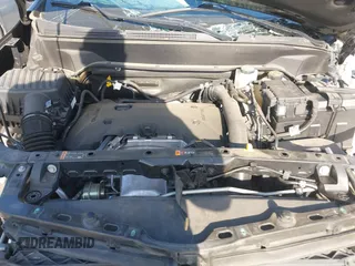 2020 Chevrolet Equinox LT with VIN 2GNAXLEX0L6132797, listed as a IAAI auction lot 41845477 with 31,901 mi miles. Bid and sale history available at carsss.com. Image 10.