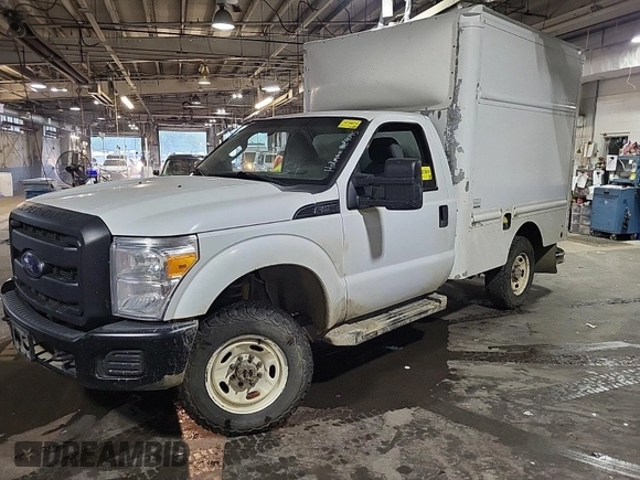 2015 Ford F-250 XL z VIN 1FDBF2B69FED21577, wystawiony jako IAAI lot #42501116 z przebiegiem 478 051 mil mil oraz . Historia ofert i sprzedaży dostępna na DreamBid. Obrazek 28.