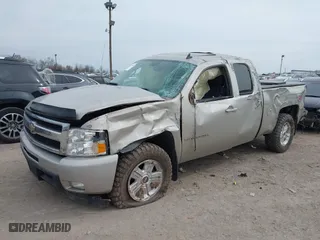 2009 Chevrolet Silverado 1500 LTZ with VIN 1GCEK39029Z198481, listed as a IAAI auction lot 41939189 with 175,200 mi miles. Bid and sale history available at carsss.com. Image 17.