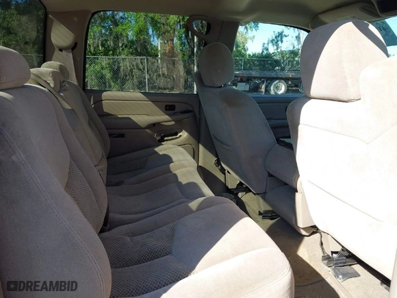 2006 Chevrolet Silverado 2500HD LT1 with VIN 1GCHK23D36F171466, listed as a IAAI auction lot 41772737 with NaN miles. Bid and sale history available at carsss.com. Image 8.