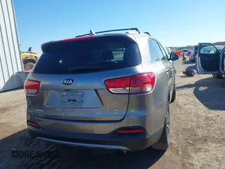 2017 Kia Sorento EX with VIN 5XYPH4A17HG247480, listed as a IAAI auction lot 41451143 with 124,423 mi miles and . Bid and sale history available at DreamBid. Image 4.